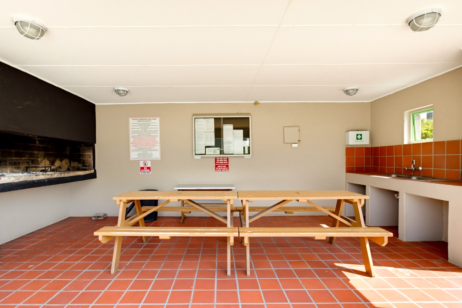 2 Bedroom Property for Sale in Greenways Golf Estate Western Cape